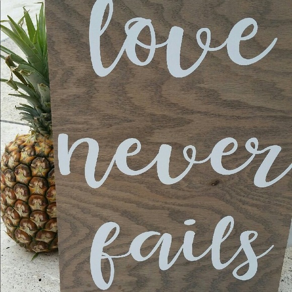 Meet your Posher, Dee - Picture 6 of 8